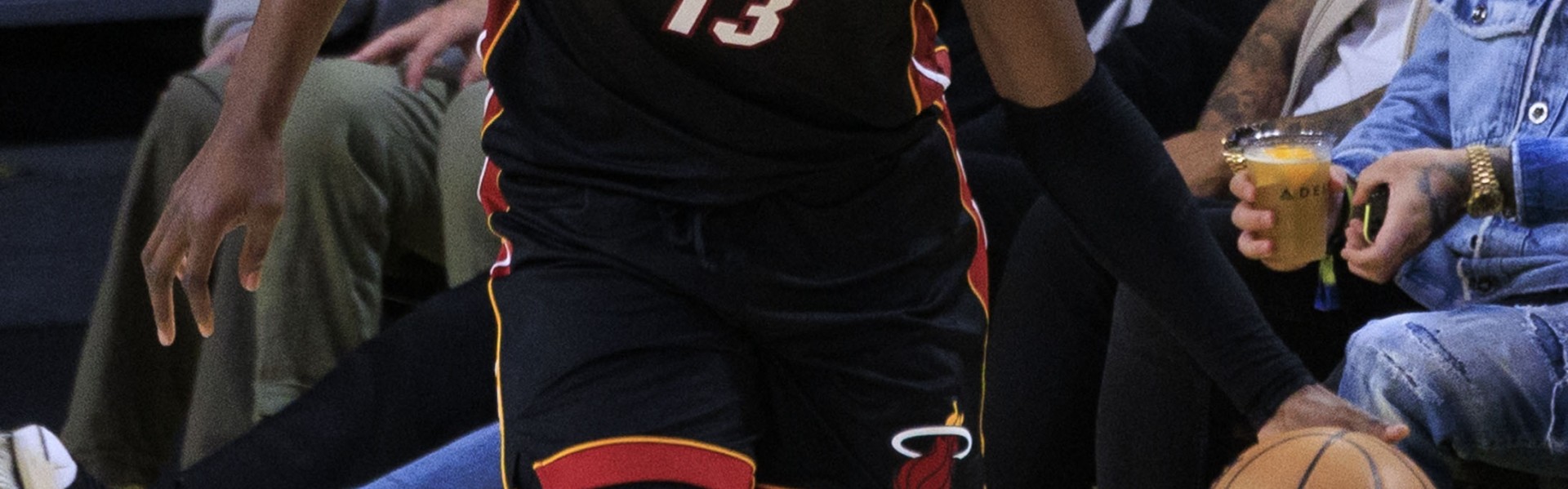 星空体育官网下载入口-阿里纳斯：如果对面是湖人那他们必须阻止阿德巴约 但奇才不在乎