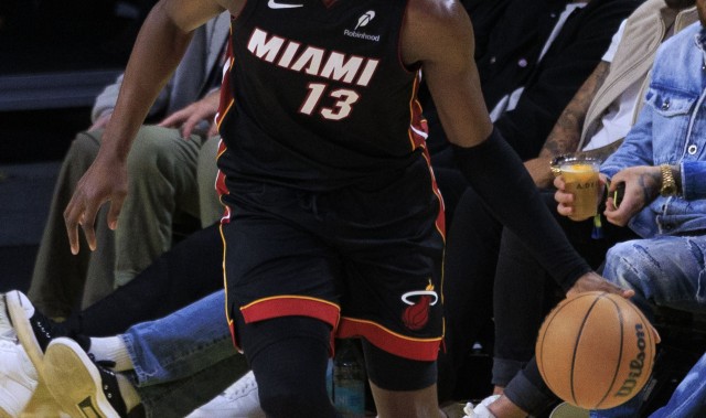 星空体育官网下载入口-阿里纳斯：如果对面是湖人那他们必须阻止阿德巴约 但奇才不在乎