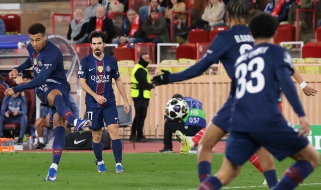 星空体育-欧冠神剧情！卫冕冠军让二追三，20岁天才全场最佳：梅开二度